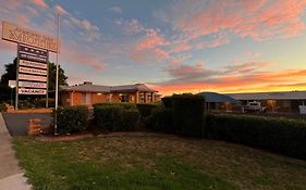 Almond Inn Motel
